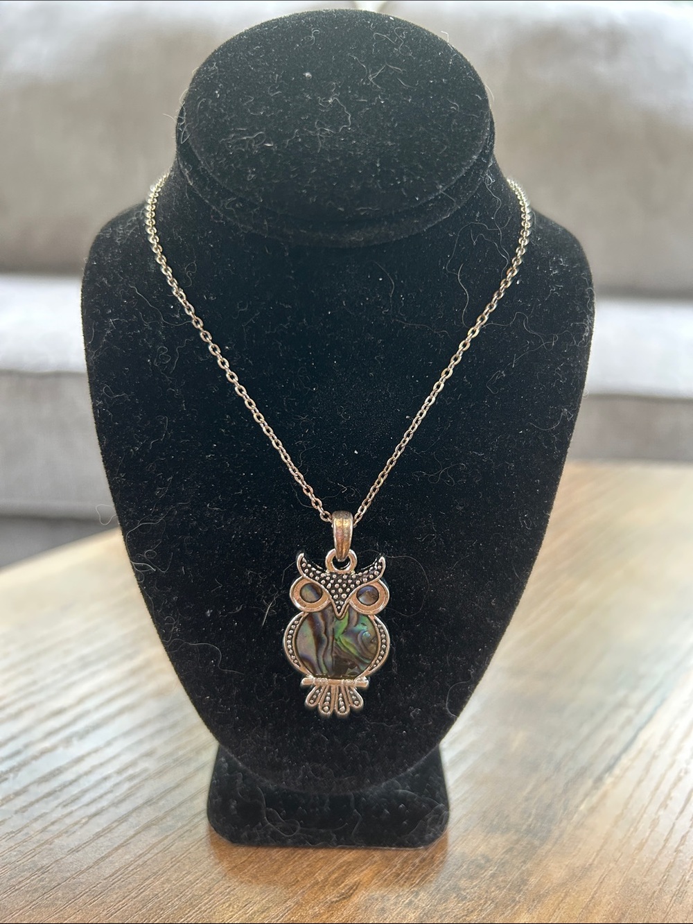Silver Tone Owl Necklace with Iridescent Green-Blue Inlay